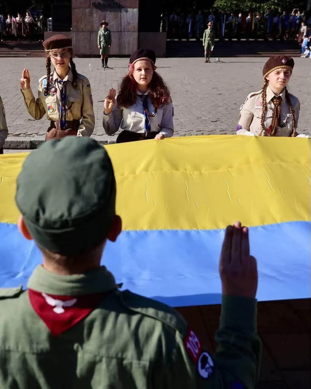 У Львові пластуни відкрили новий рік і вшанували полеглих захисників