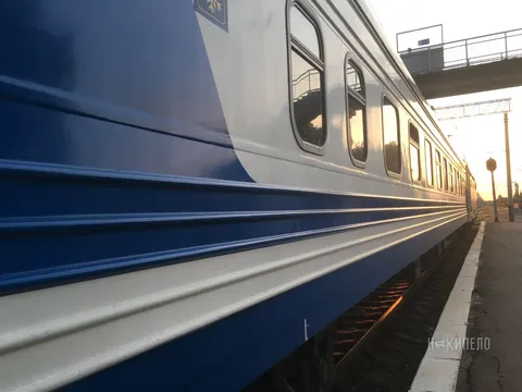 Чотири потяги до Харкова затримуються через атаки РФ: що відомо