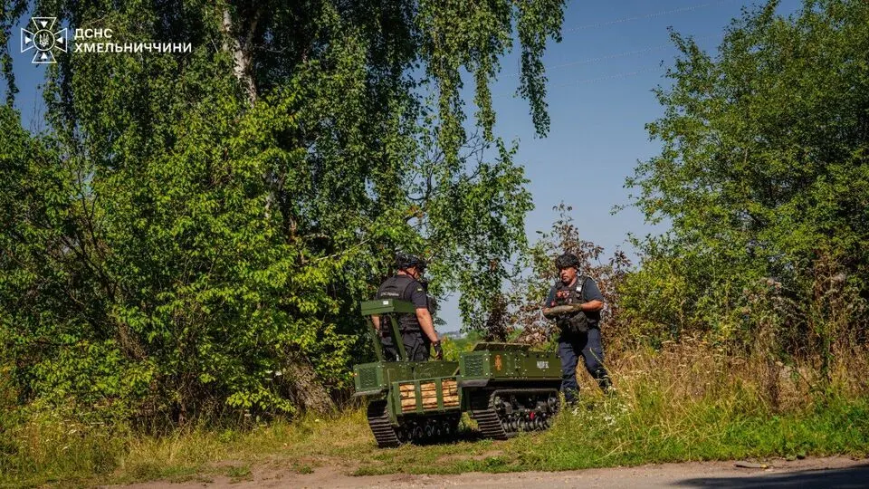 Ліквідація наслідків вибухів на Хмельниччині триває четвертий день
