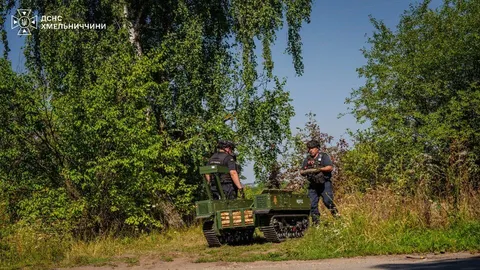 Ліквідація наслідків вибухів на Хмельниччині триває четвертий день