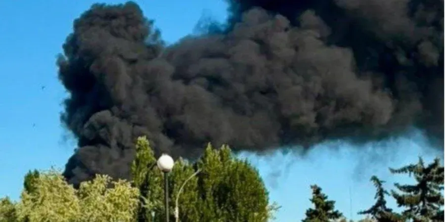 Удар по ТЦ у Павлограді: восьмеро поранених, двоє у важкому стані