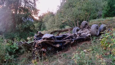 На Франківщині КамАЗ з дітьми перекинувся на схилі: водій був п'яний
