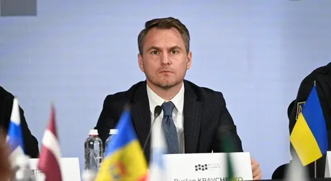 Кравченко виїхав за кордон на преміуммінівені: що це означає для справи про «кри