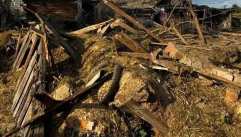 Ракетний удар по Чернігівщині: загинув чоловік, зруйновано будинок