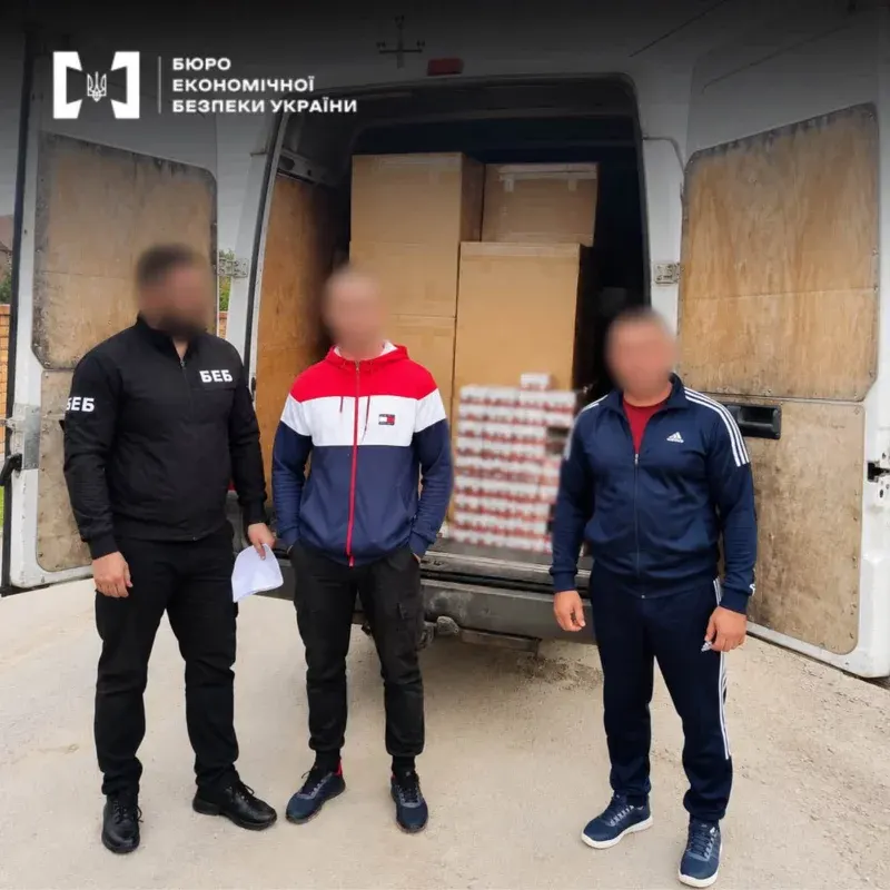 На Буковині вилучили партію контрафактних сигарет, які пересилали поштою