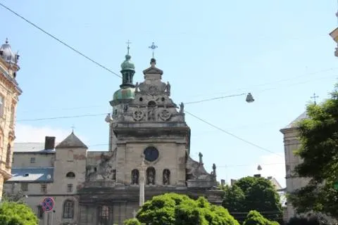 На Львівщині попрощаються з трьома військовими, які загинули в боях