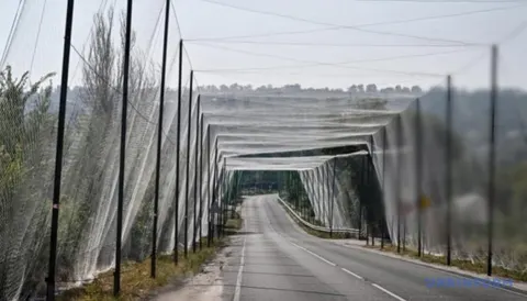 На Нікопольщині антидроновими сітками вкрили 45 км доріг