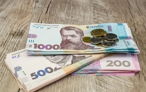 Виплати до Дня Незалежності: хто і скільки отримає у 2026 році