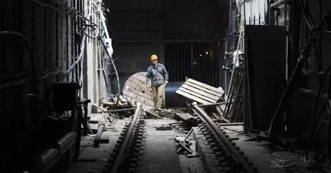 Чому в Харкові відклали відкриття двох нових станцій метро