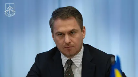 Справа Кравченка: що означає відмова від охорони за години до перетину кордону